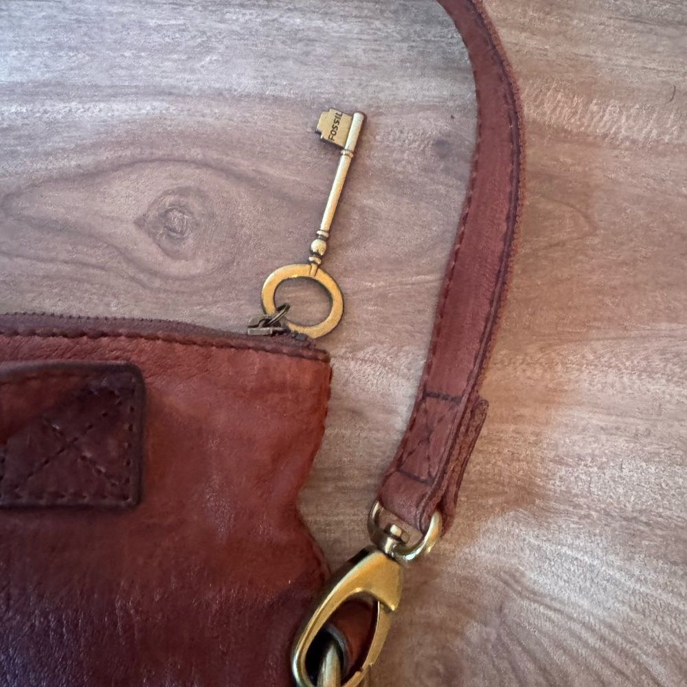 FOSSIL Handbag Shoulder Bag Brown Leather Vintage Minimalist Zip Close Neutral - Picture 3 of 10